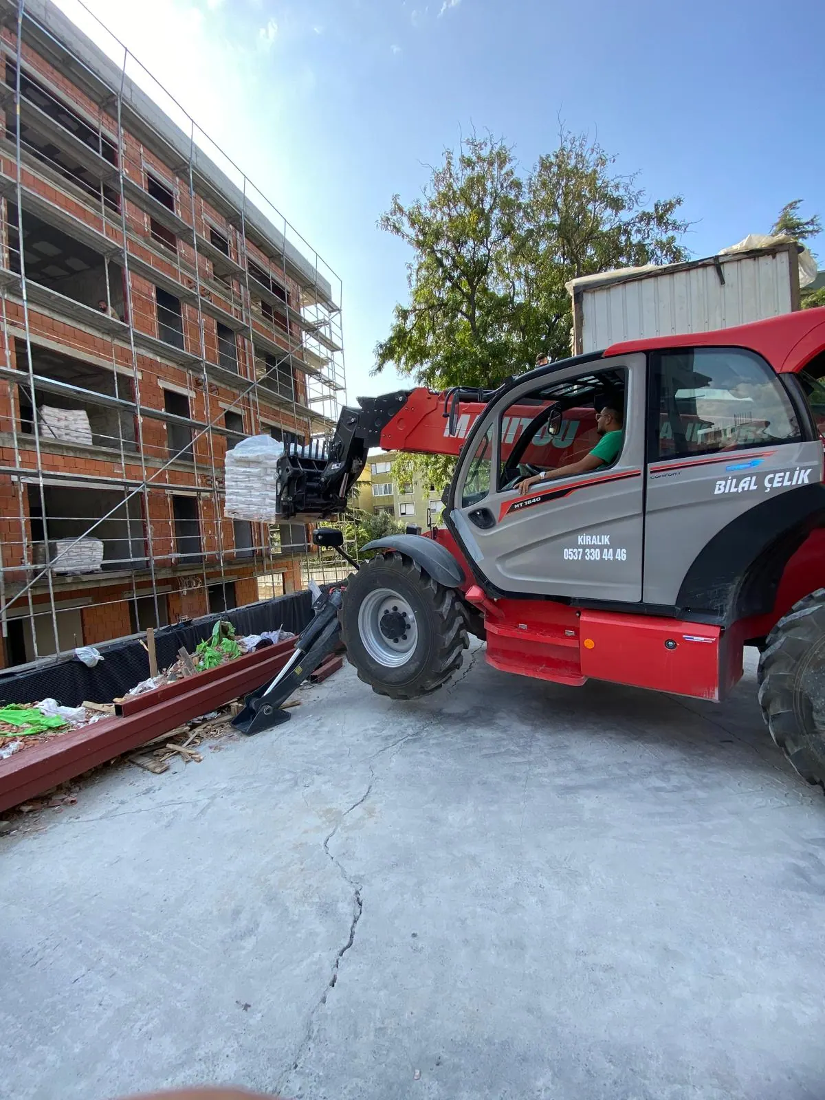Manitou MT 1840 kabin ve bom detayı